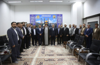 آیین اذن خدمت شهردار قم در حرم مطهر برگزار شد 